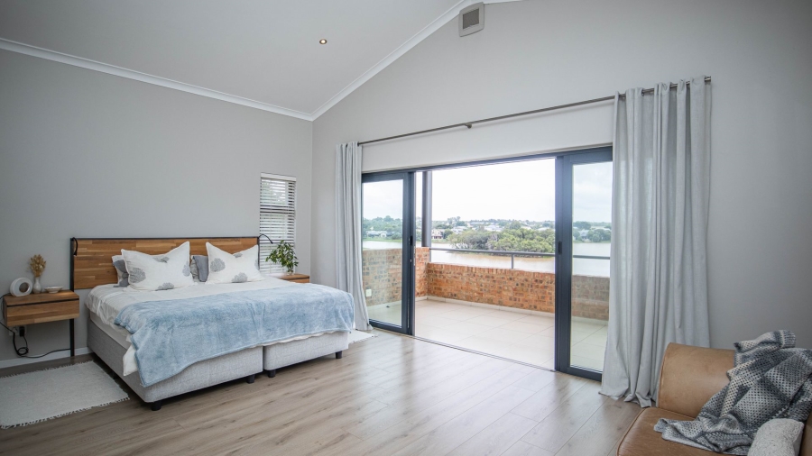 5 Bedroom Property for Sale in The Coves North West